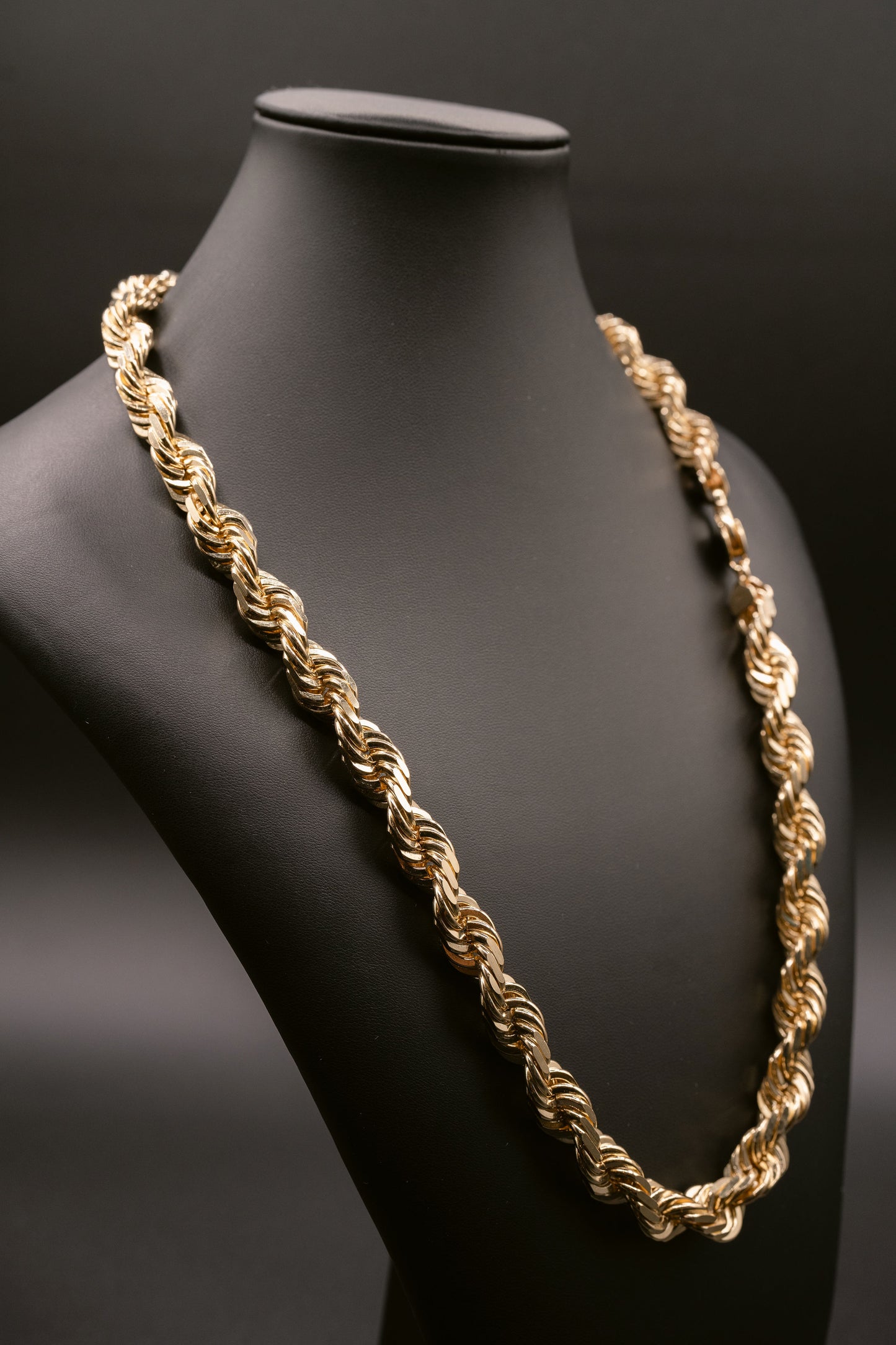 (14KT) 12MM - 20MM: Yellow Gold Diamond Cut Rope Chain