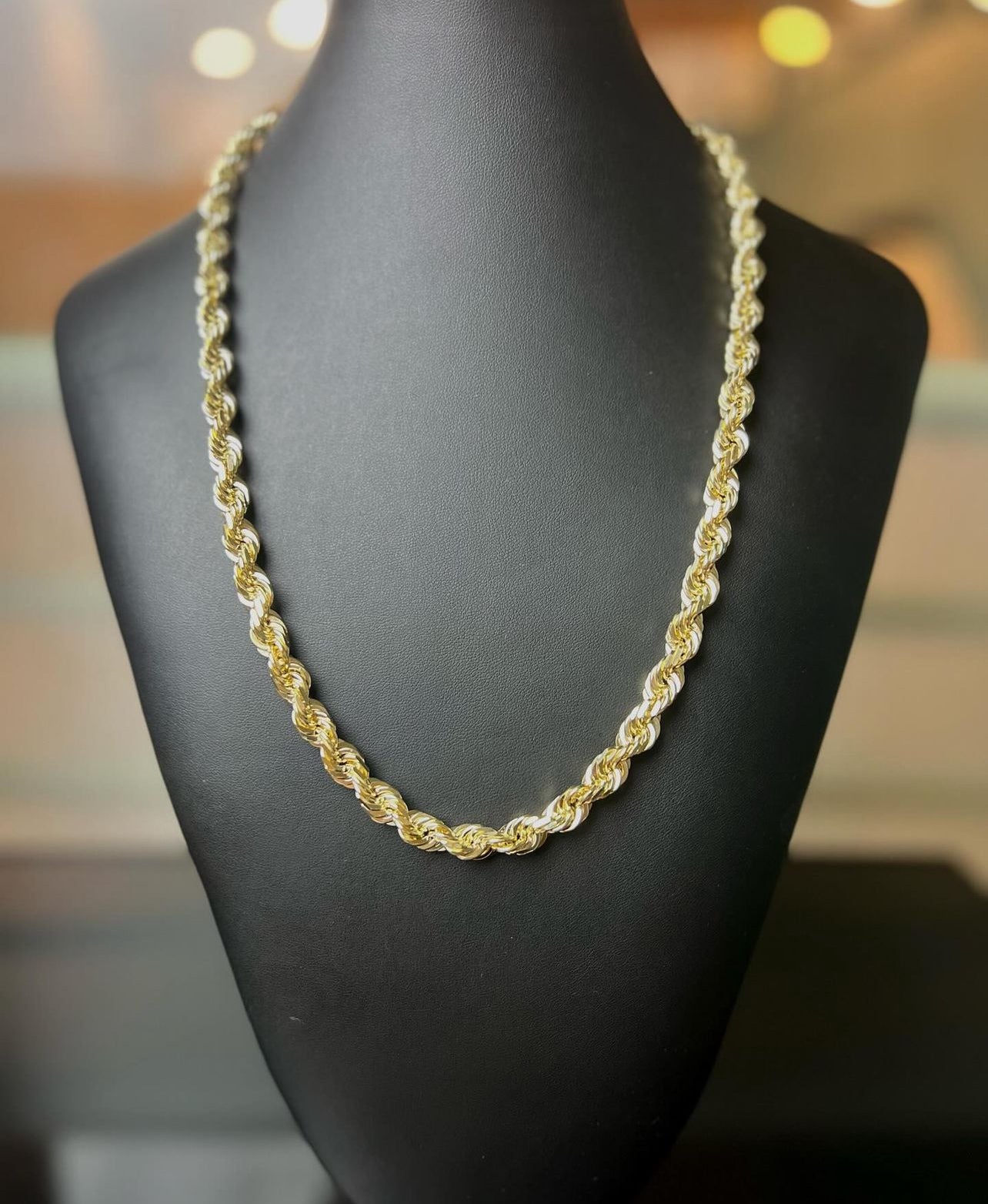 (18KT) 6MM - 10MM: Yellow Gold Diamond Cut Rope Chain