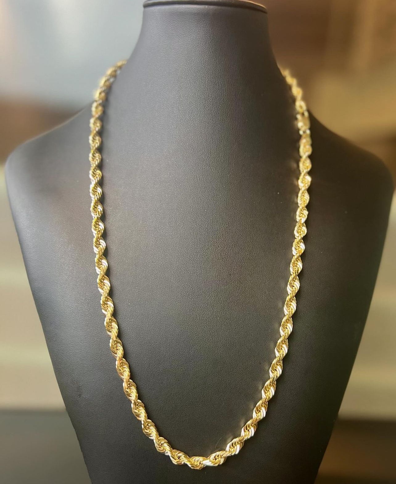 (14KT) 6MM - 10MM: Yellow Gold Diamond Cut Rope Chain